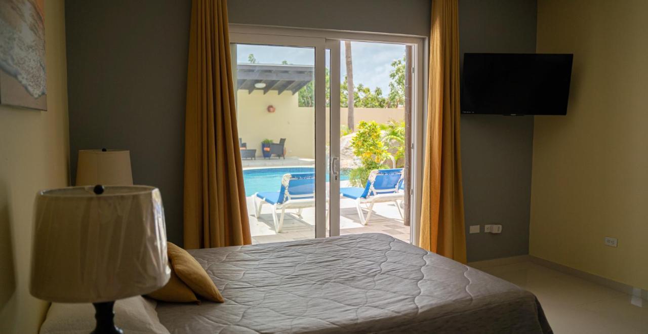 Juanedu Suites Oranjestad Ngoại thất bức ảnh