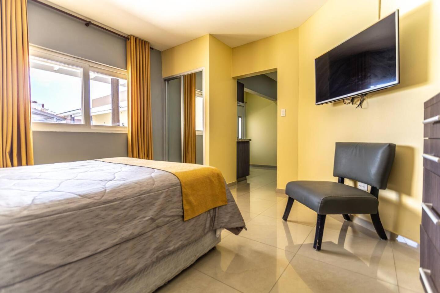 Juanedu Suites Oranjestad Ngoại thất bức ảnh