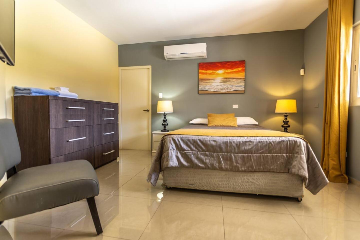 Juanedu Suites Oranjestad Ngoại thất bức ảnh