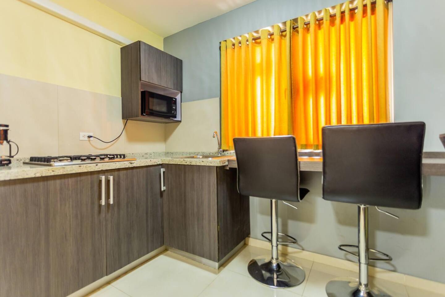 Juanedu Suites Oranjestad Ngoại thất bức ảnh