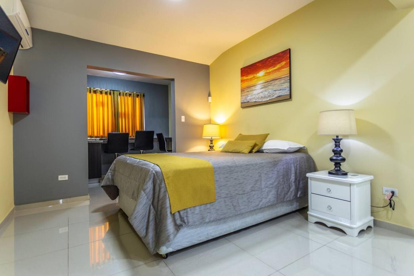 Juanedu Suites Oranjestad Ngoại thất bức ảnh