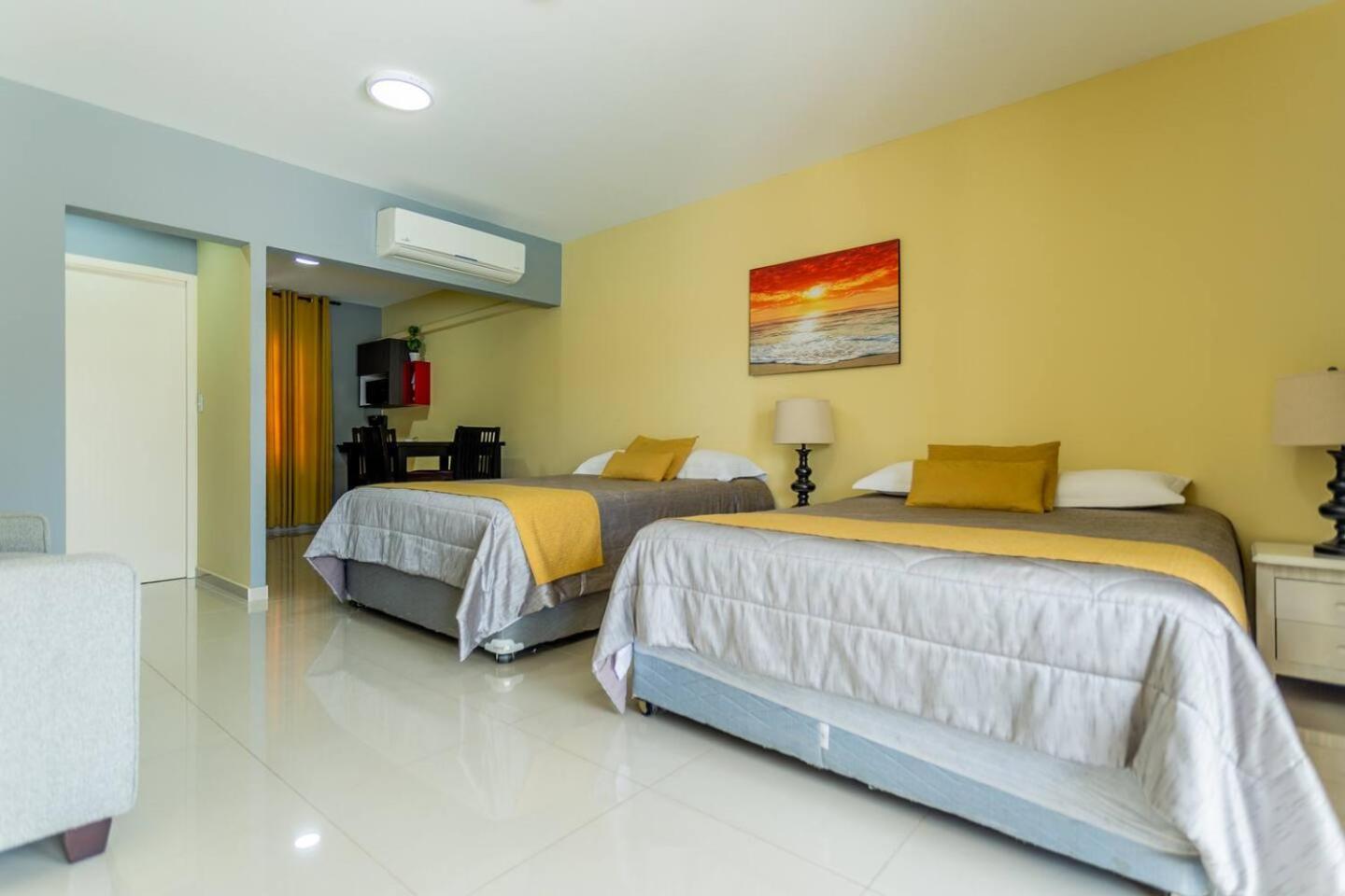 Juanedu Suites Oranjestad Ngoại thất bức ảnh